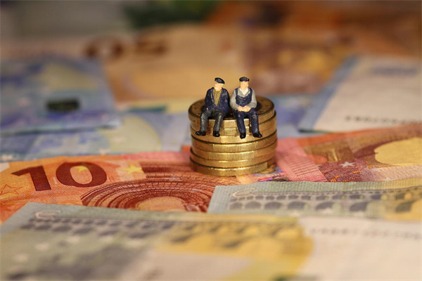 中国太平年金保险何时领取合适